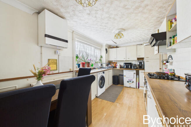 CAM05454G0-PR0047-STILL002