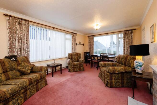 Lounge/Diner