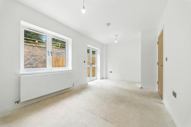 3 bed Semi-Detached for sale Image 8