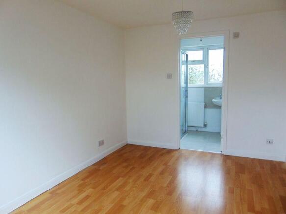 Door To En-Suite