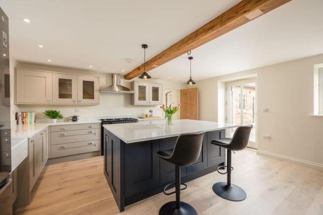 4 bed Barn Conversion for sale Image 6