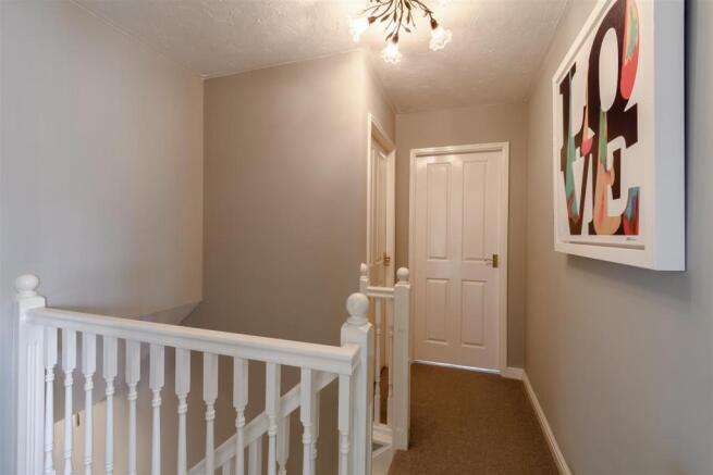 8434024-interior25.jpg