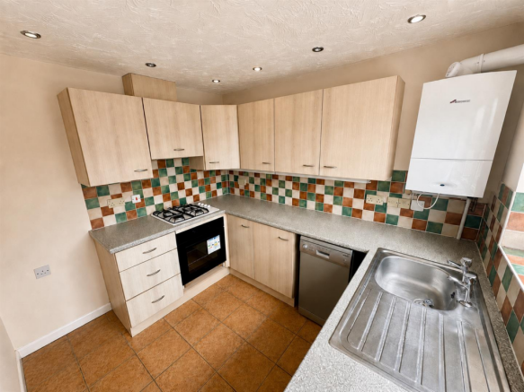 Kitchen (2/2)