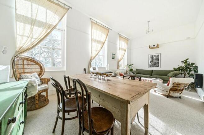 Sitting/Dining Room