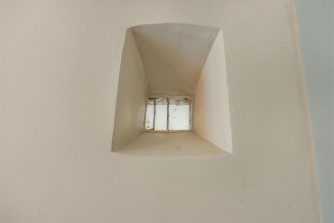 8502472-interior22.jpg