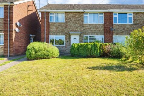 Canterbury Close, Luton