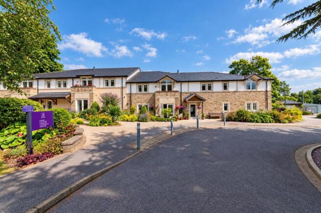 2-bed house on Ben Rhydding Drive, Ilkley, West Yorkshire, LS29, £395,000