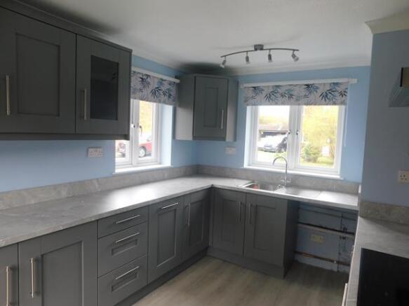 33EnnerdaleRdKitchen1