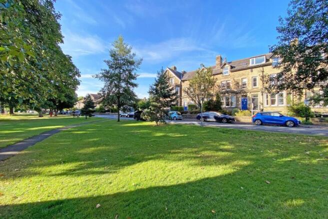 2 bed Flat to rent Image 4