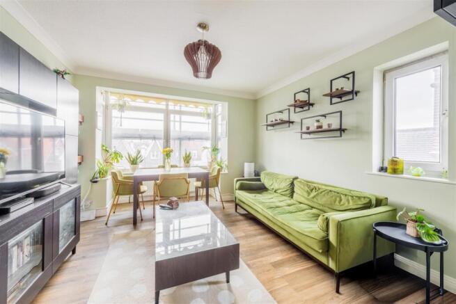 17 Aymer House-5.jpg