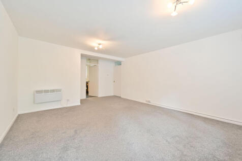 Holt Close, Borehamwood, WD6