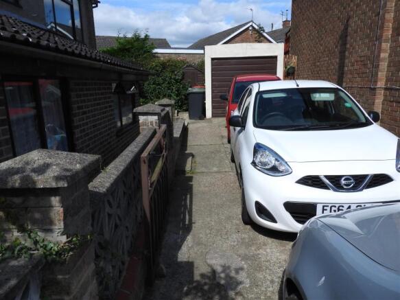 driveway.JPG