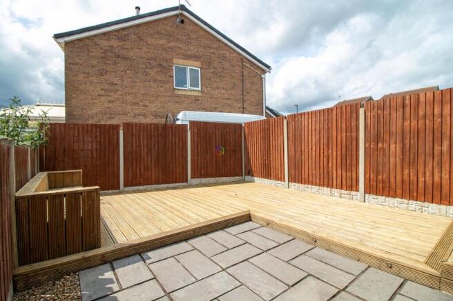 2 bed End of Terrace to rent Image 4