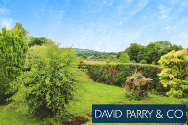 3 bedroom detached bungalow