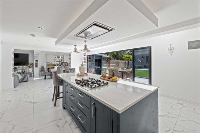 LIVING KITCHEN