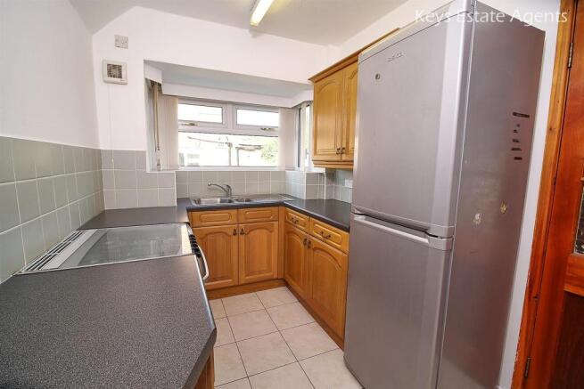 Kitchen Ang2.jpg
