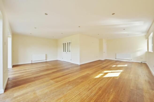 Lounge / Dining Room