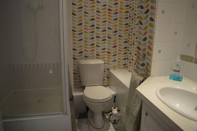 Photo 10