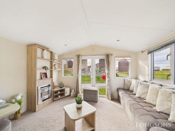 Cam02173g0 Pr0354 Still025