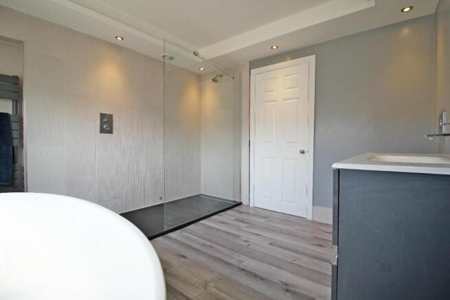 bed one en-suite