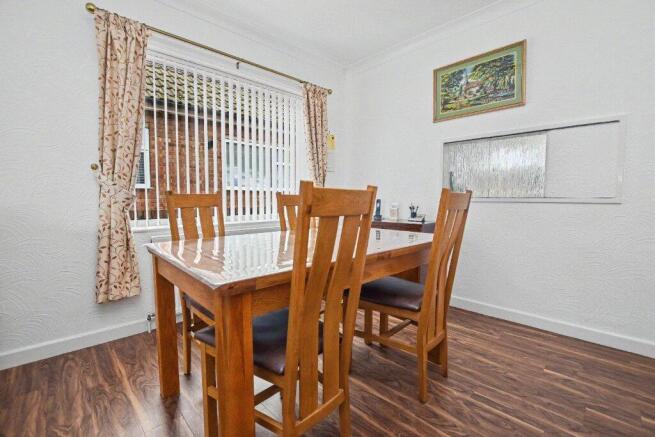 3 bed Bungalow for sale Image 11