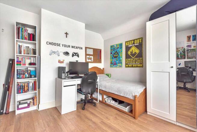 Photo 11