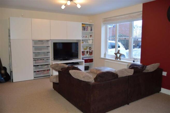 Lounge / kitchen