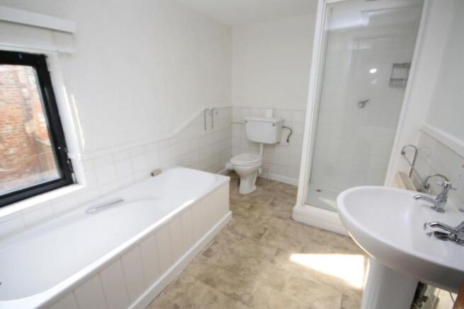BATHROOM/ WC
