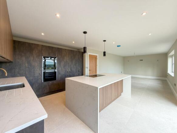 4 bed Detached for sale in holmfirth