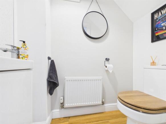 3 bed Terraced for sale Image 5