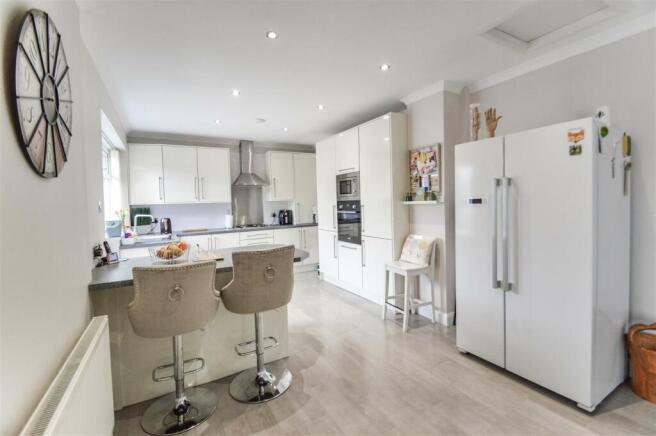 Dining Kitchen Area