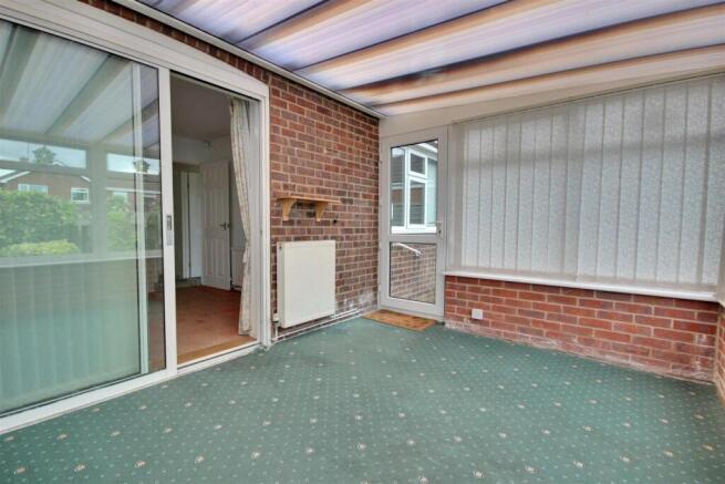 2 bed Semi-Detached Bungalow for sale Image 8