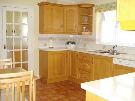 KITCHEN/BREAKFAST RM