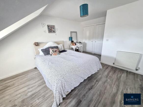 3 bed Town House for sale Image 10