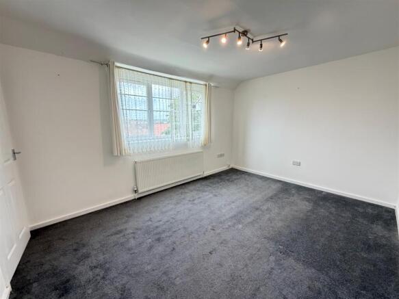 1 bed Flat to rent Image 4