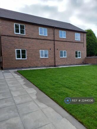Rear Enclosed Communal Garden