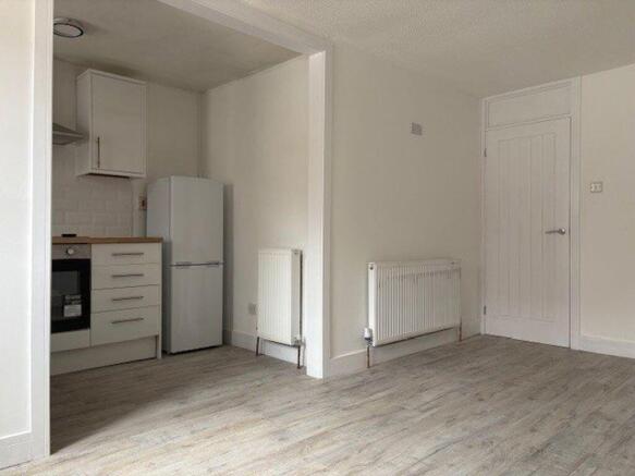 1 bed Flat to rent Image 5