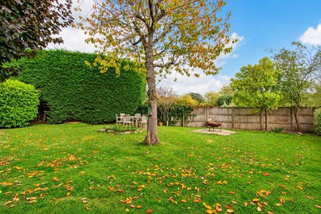Hatchgate Close, Cold Ash, Thatcham, Berkshire, RG18 photo 4