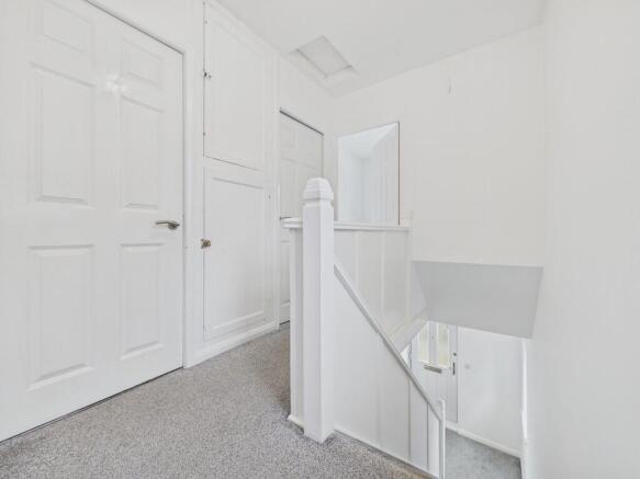 3 bed Semi-Detached for sale Image 11