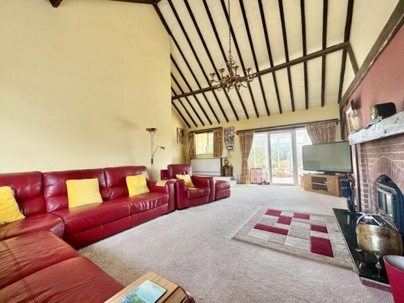 Lounge 5