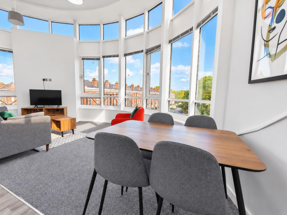 Living/Dining Room