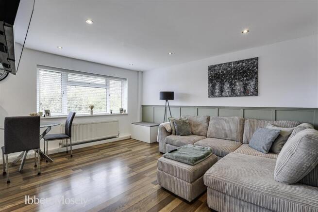 3 Reception Room.JPG