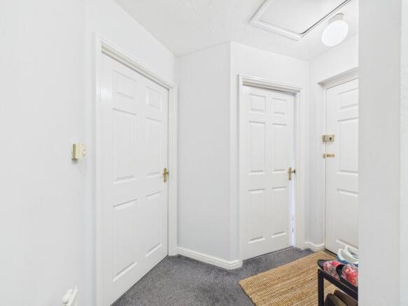 2 bed Apartment for sale Image 2