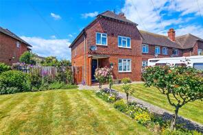 24, Woodlands Avenue, Rustington BN16 3HB