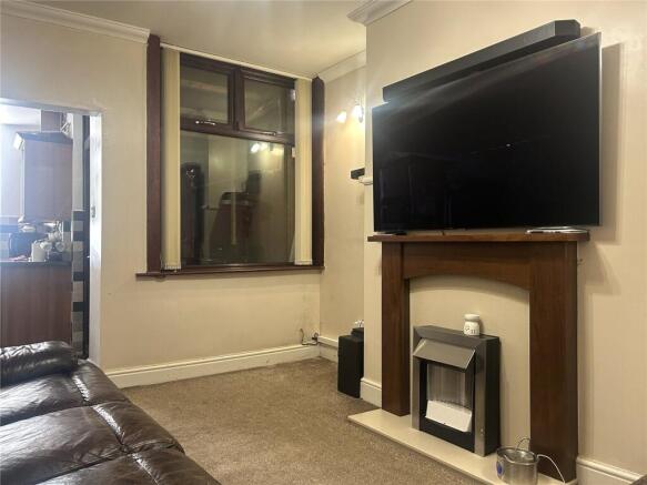 3 bed Terraced for sale Image 7