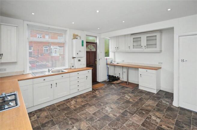 3 bed Terraced for sale Image 4