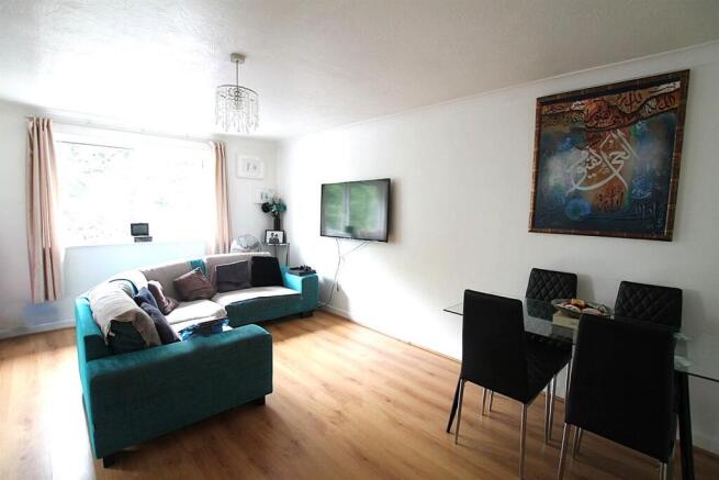 6 Jackson Living room.jpg