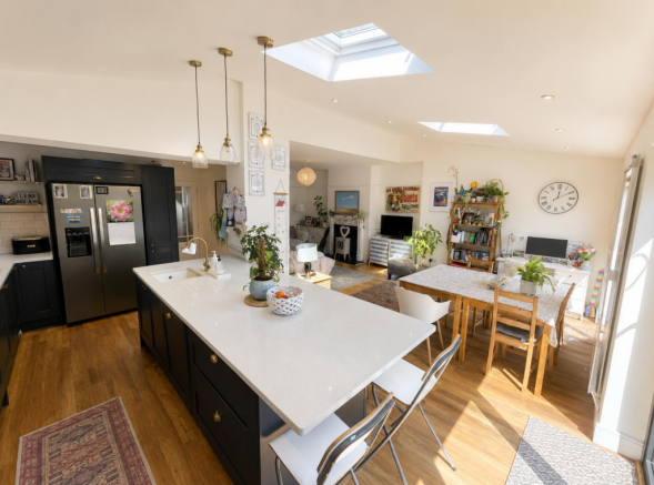 Pine View Drive, Heswall, Wirral photo 4