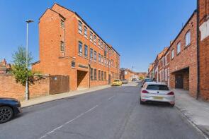 Flat 2, 57 Meadows House, Artizan Road, Northampton NN1 4HR