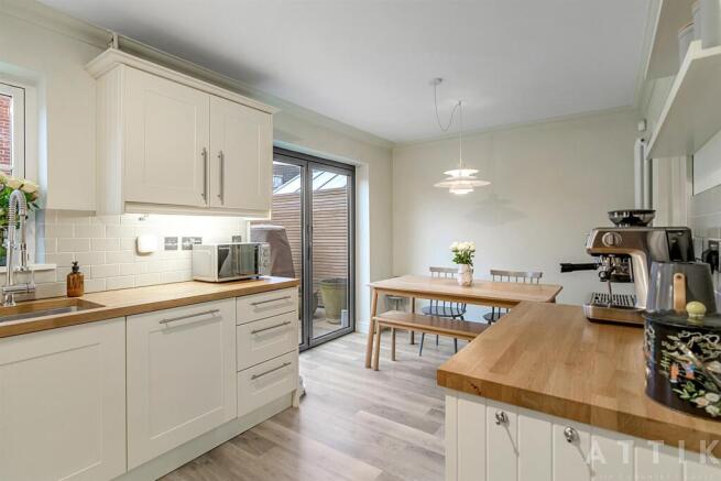 121 Bromedale Avenue Mulbarton Norwich, NR14 8GZ (